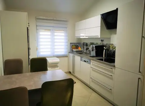 Apartman A4 · 75 m² 3