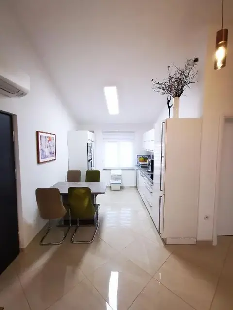 Apartman A4 · 75 m² 15